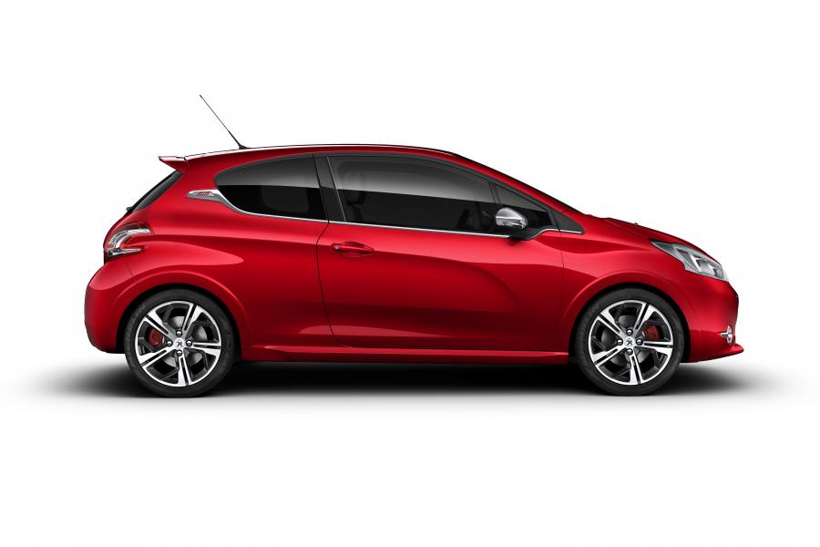  Peugeot 208 GTi 2012 года  (фото 23 из 32)
